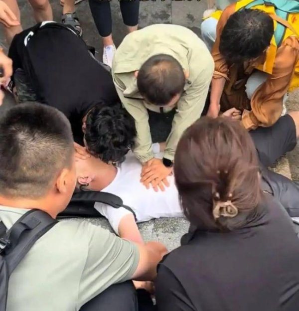配资app下载 急救人员回应男子爬五台山去世 高血压游客不幸离世